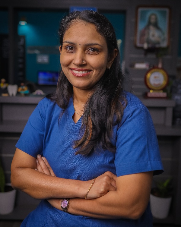 Dr. Sreeja - Periodontist Implantologist